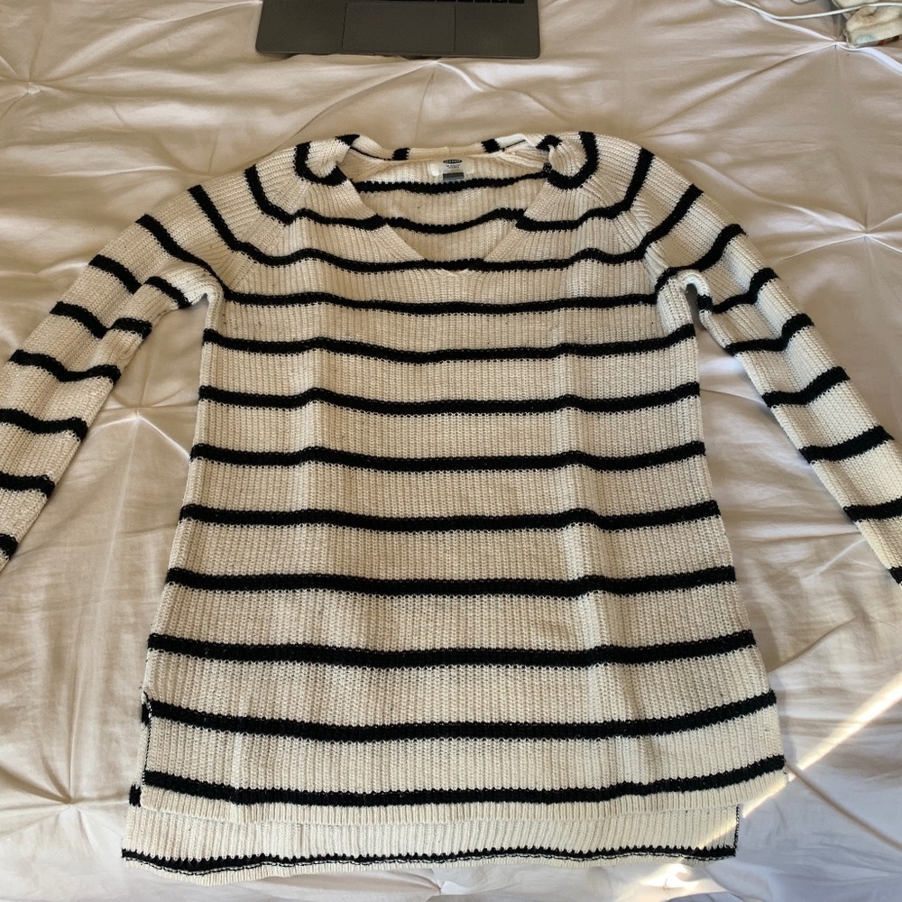 Old Navy Striped V-Neck Sweater